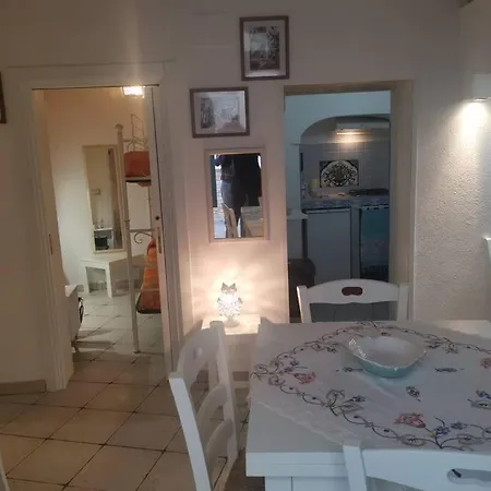 Casa Centro Storico بيت للعطل غالّيبولي